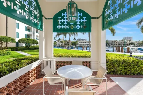 100 Se 5th Avenue Boca Raton FL 33432