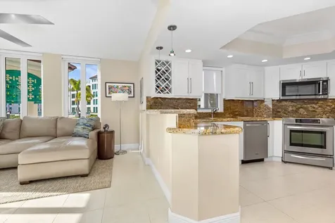 100 Se 5th Avenue Boca Raton FL 33432