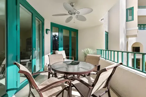 100 Se 5th Avenue Boca Raton FL 33432