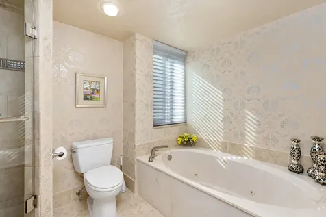 100 Se 5th Avenue Boca Raton FL 33432