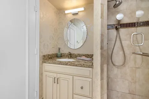 100 Se 5th Avenue Boca Raton FL 33432