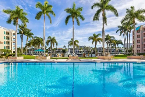 100 Se 5th Avenue Boca Raton FL 33432