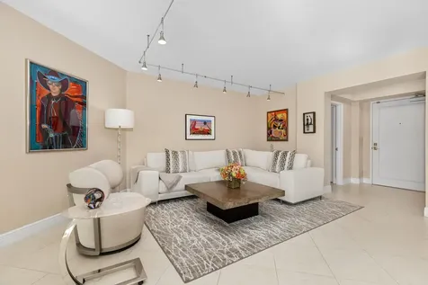 100 Se 5th Avenue Boca Raton FL 33432