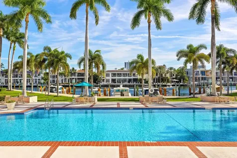 100 Se 5th Avenue Boca Raton FL 33432