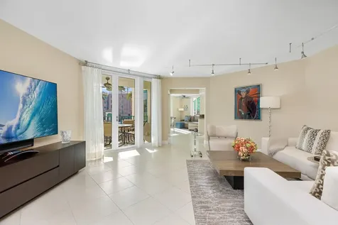 100 Se 5th Avenue Boca Raton FL 33432