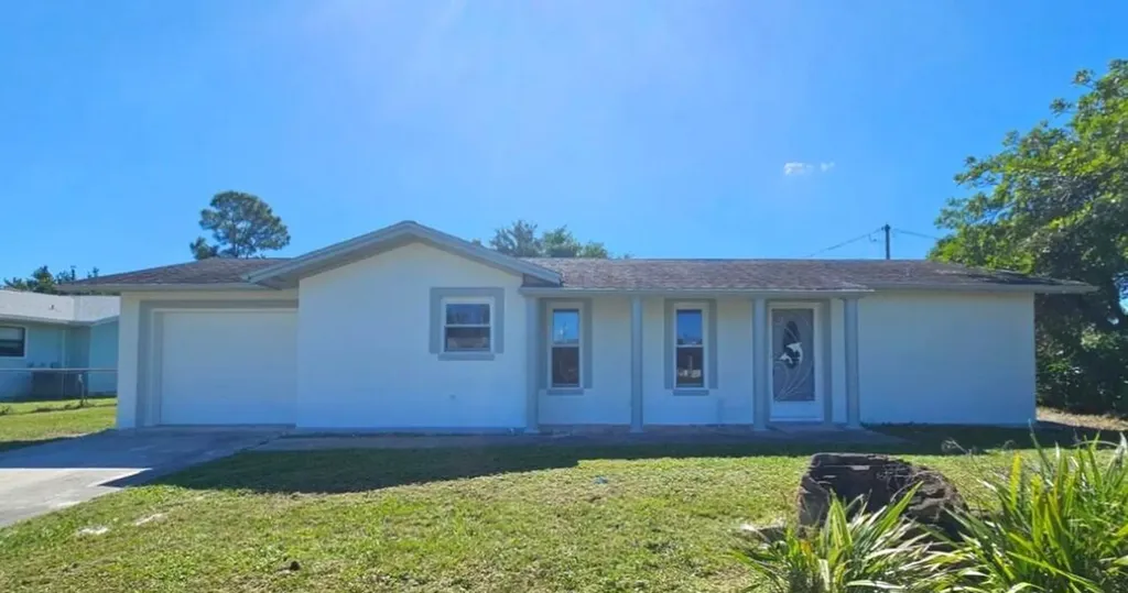 592 Sw Banks Terrace Terrace Port Saint Lucie FL 34953