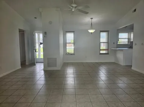 592 Sw Banks Terrace Terrace Port Saint Lucie FL 34953