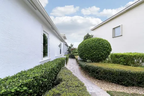 218 Isle Verde Way Palm Beach Gardens FL 33418