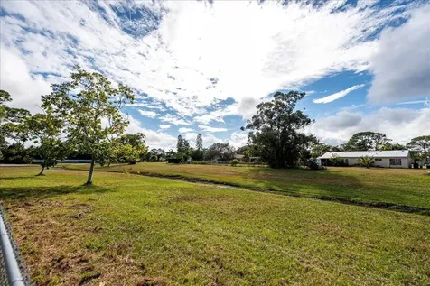 1969 Se Redwing Circle Circle Port Saint Lucie FL 34952