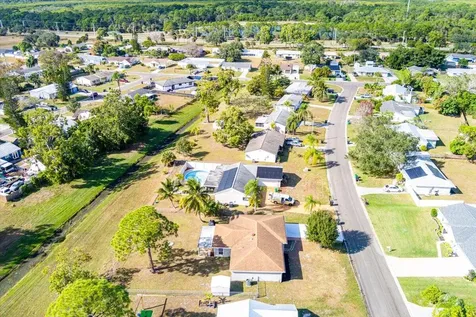 1969 Se Redwing Circle Circle Port Saint Lucie FL 34952