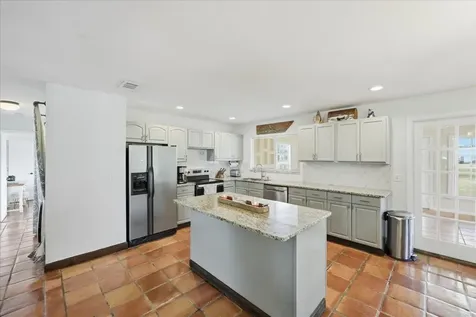 1969 Se Redwing Circle Circle Port Saint Lucie FL 34952