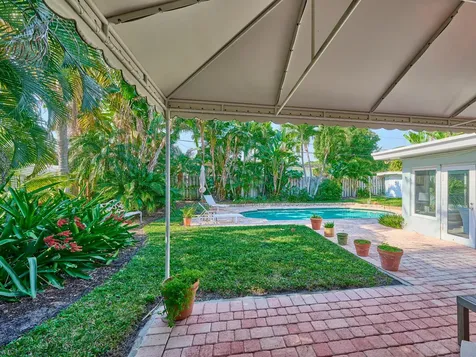 301 NW 3rd Court Boca Raton FL 33432
