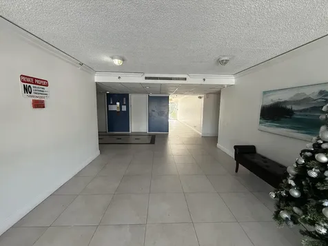 16450 Nw 2nd Avenue Miami FL 33169