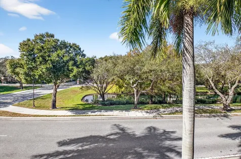 1435 Via De Pepi Boynton Beach FL 33426