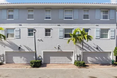 1435 Via De Pepi Boynton Beach FL 33426