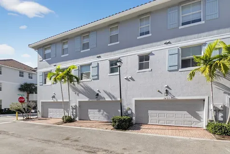 1435 Via De Pepi Boynton Beach FL 33426