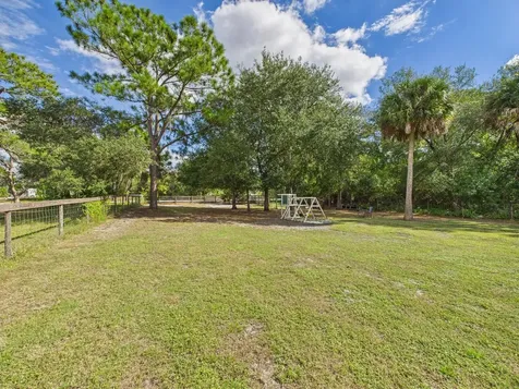 513 Serenade Terrace Lake Placid FL 33852