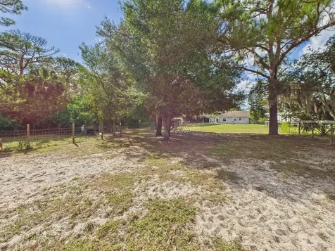 513 Serenade Terrace Lake Placid FL 33852