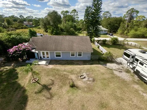 513 Serenade Terrace Lake Placid FL 33852