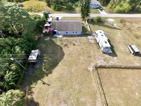 513 Serenade Terrace Lake Placid FL 33852