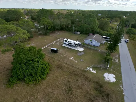 513 Serenade Terrace Lake Placid FL 33852