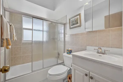 111 Shore Court North Palm Beach FL 33408