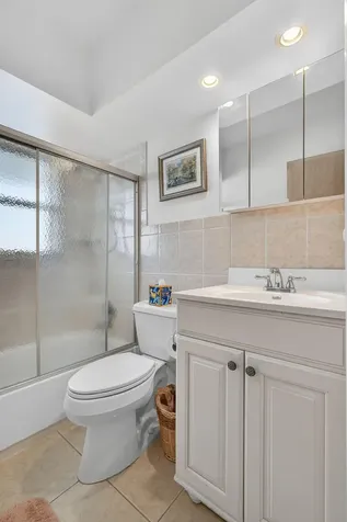 111 Shore Court North Palm Beach FL 33408