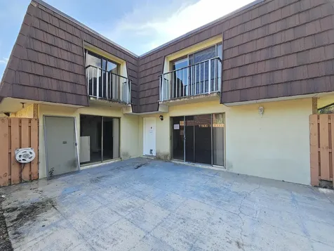5935 Se Riverboat Drive Stuart FL 34997