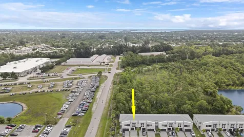 3903 Se Mentmore Lane Stuart FL 34997