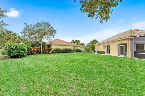 8669 Oldham Way Palm Beach Gardens FL 33412