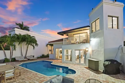 483 Pelican Way Delray Beach FL 33483