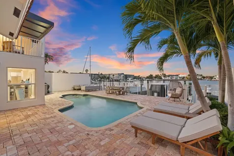 483 Pelican Way Delray Beach FL 33483