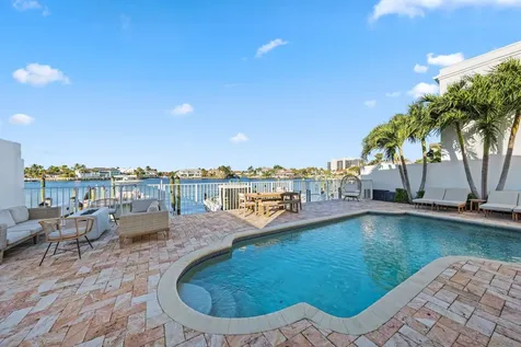 483 Pelican Way Delray Beach FL 33483