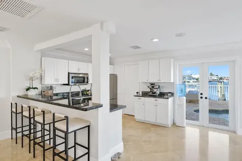 483 Pelican Way Delray Beach FL 33483