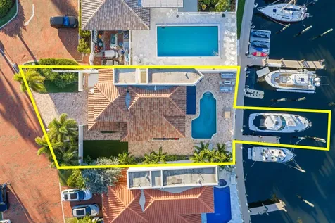 483 Pelican Way Delray Beach FL 33483