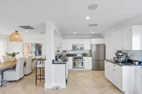 483 Pelican Way Delray Beach FL 33483