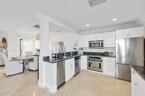 483 Pelican Way Delray Beach FL 33483