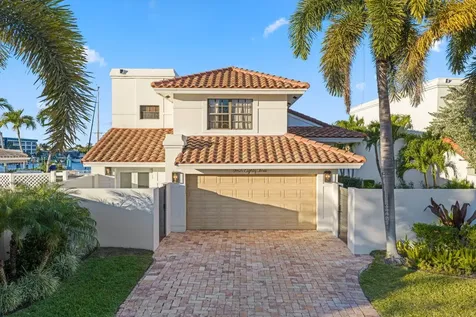 483 Pelican Way Delray Beach FL 33483
