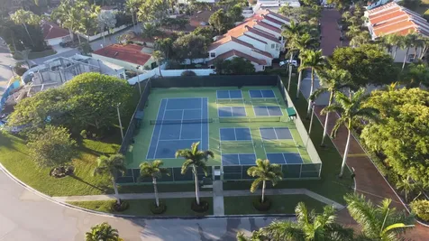 483 Pelican Way Delray Beach FL 33483