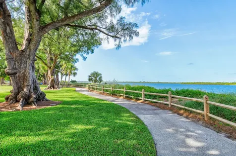 336 Golfview Road North Palm Beach FL 33408