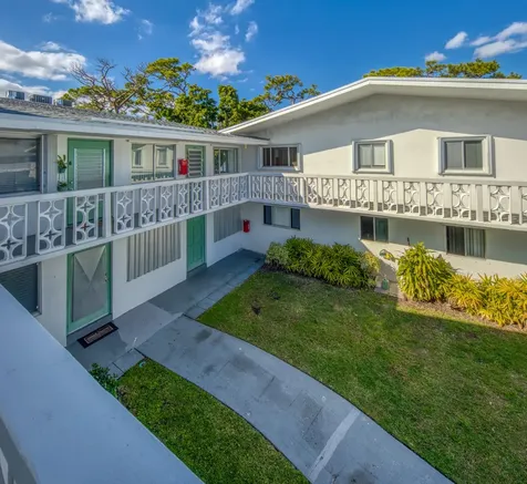 2004 Lake Osborne Drive Lake Worth Beach FL 33461