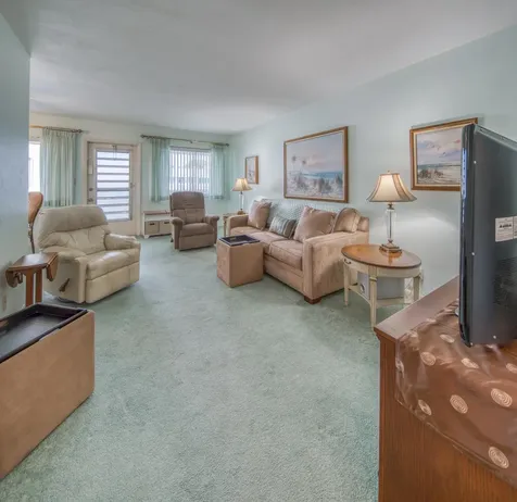 2004 Lake Osborne Drive Lake Worth Beach FL 33461