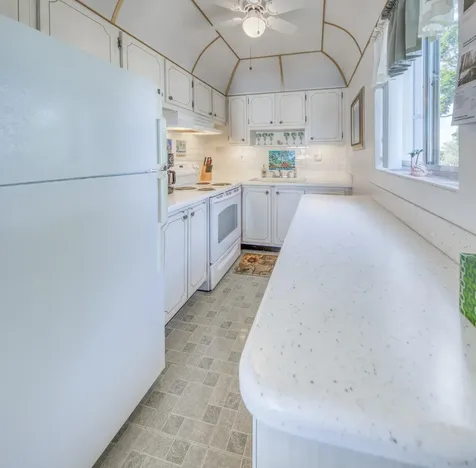 2004 Lake Osborne Drive Lake Worth Beach FL 33461