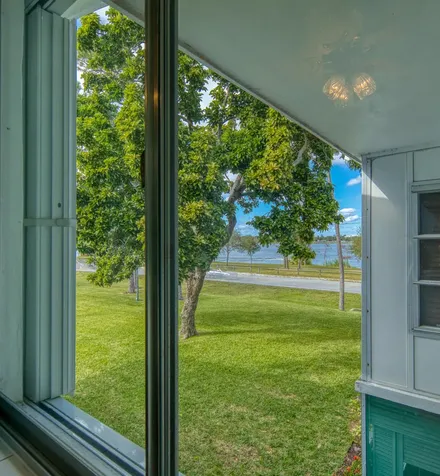 2004 Lake Osborne Drive Lake Worth Beach FL 33461