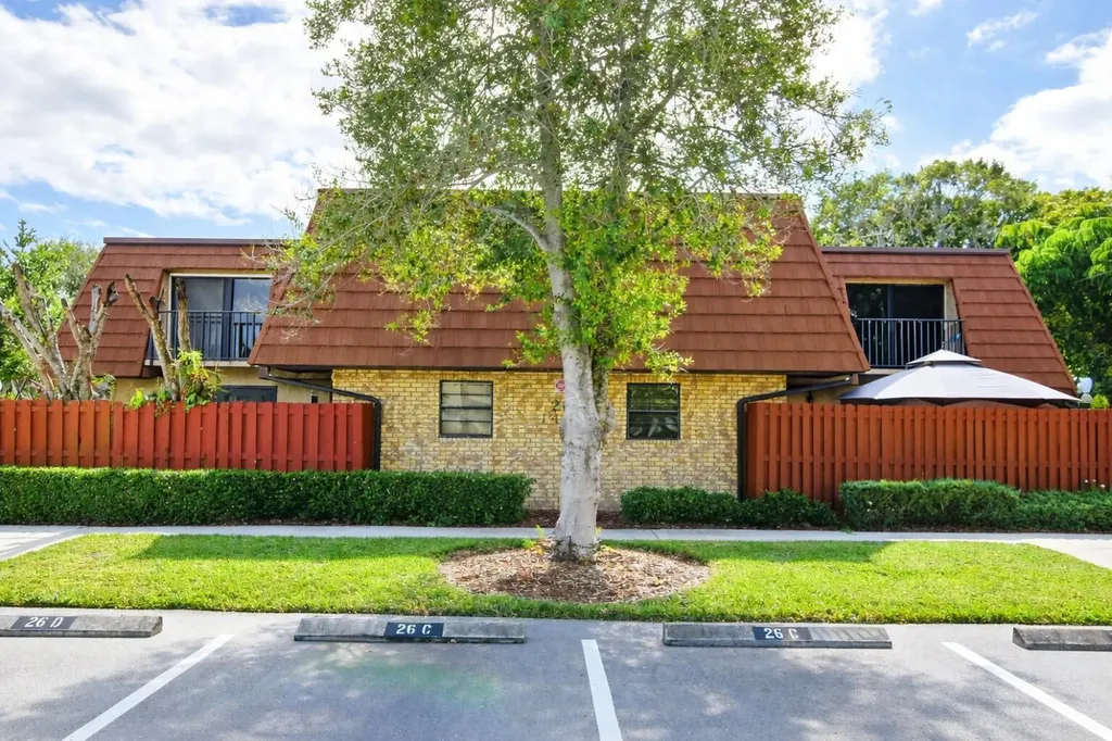 1458 N Lawnwood Circle Fort Pierce FL 34950