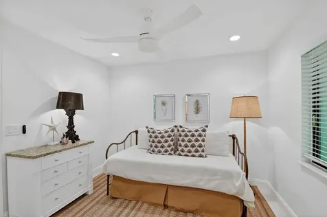 2904 Spanish Trail Delray Beach FL 33483
