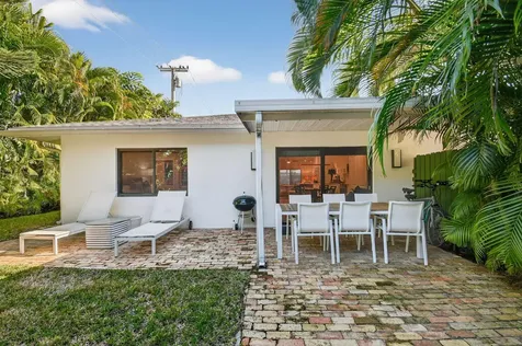 2904 Spanish Trail Delray Beach FL 33483