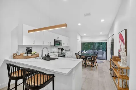2904 Spanish Trail Delray Beach FL 33483