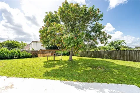 300 Sw Prima Vista Boulevard Port Saint Lucie FL 34983