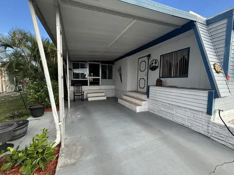 4912 Nw 3rd Ave, Lot 940 Deerfield Beach FL 33064